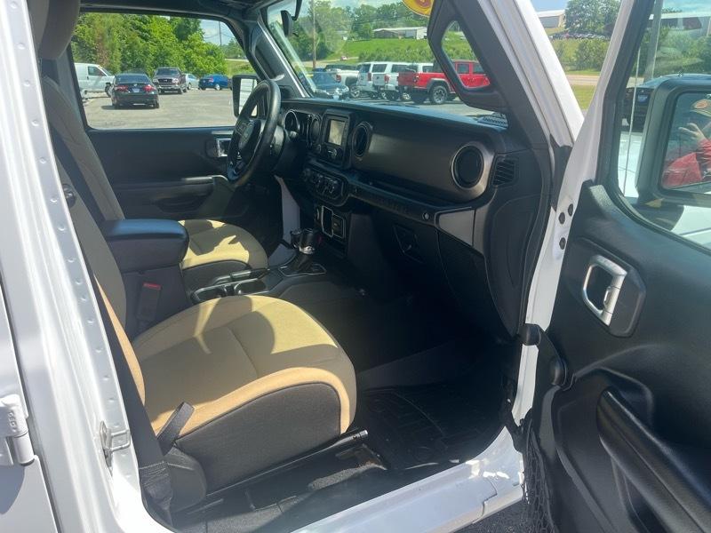 Jeep Wrangler Unlimited Sport 2018