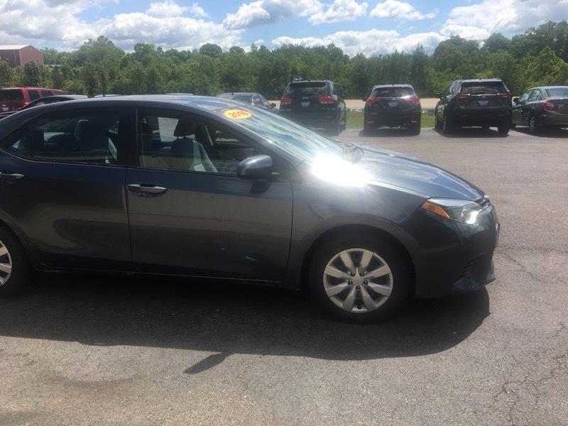 Toyota Corolla LE CVT 2016