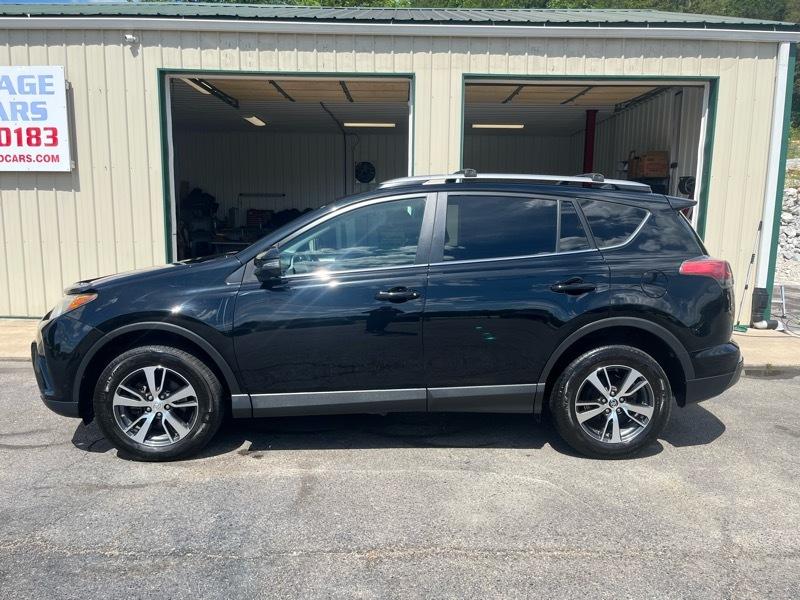 2017 Toyota RAV4 XLE AWD