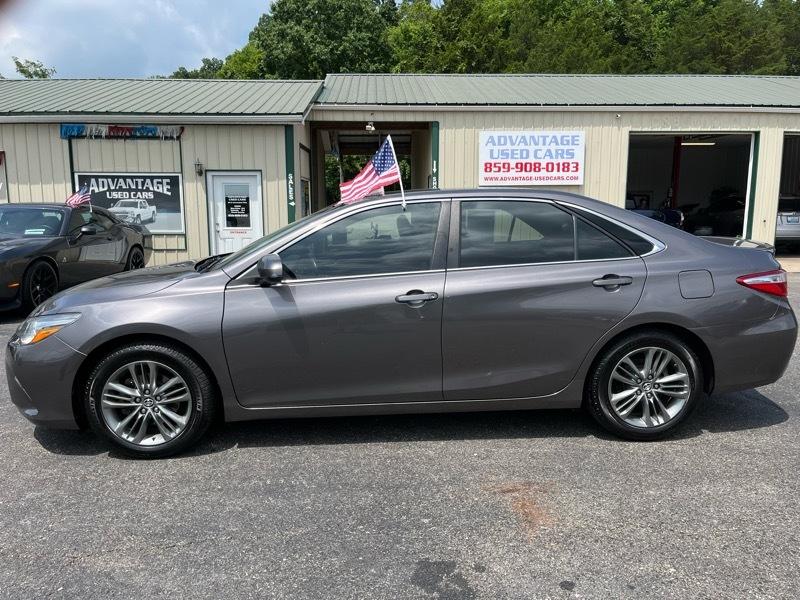 2017 Toyota Camry SE