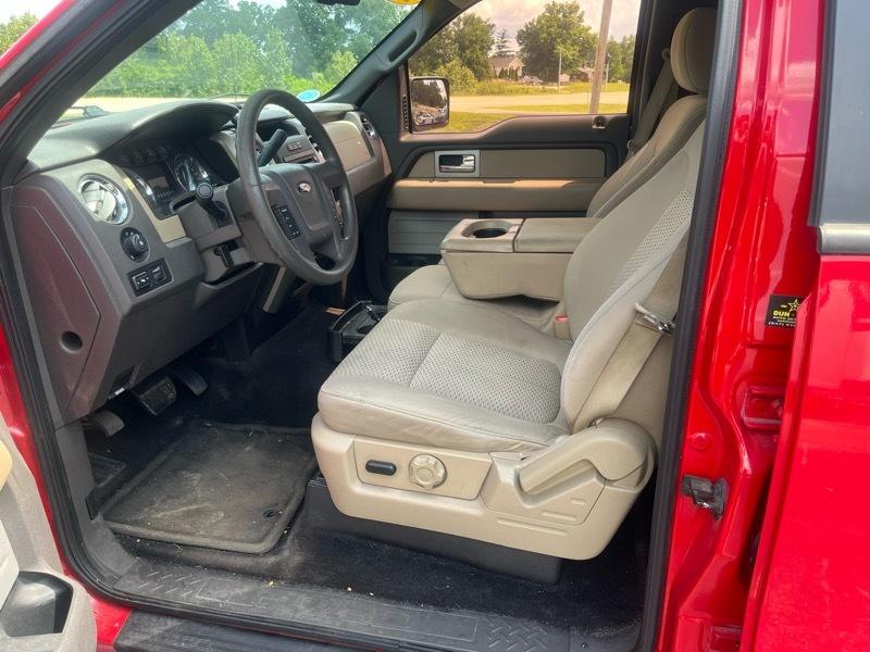 Ford F-150 XL SuperCrew 5.5-ft. Bed 2WD 2010