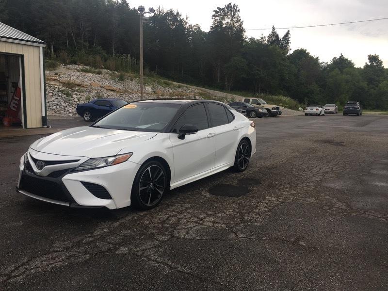 Toyota Camry XSE V6 2019