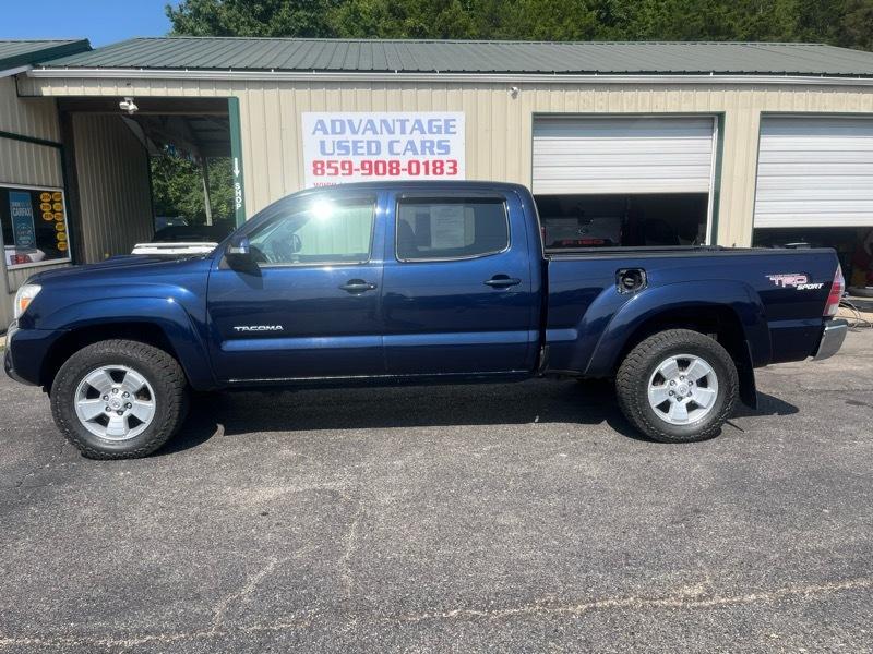 Toyota Tacoma  2013