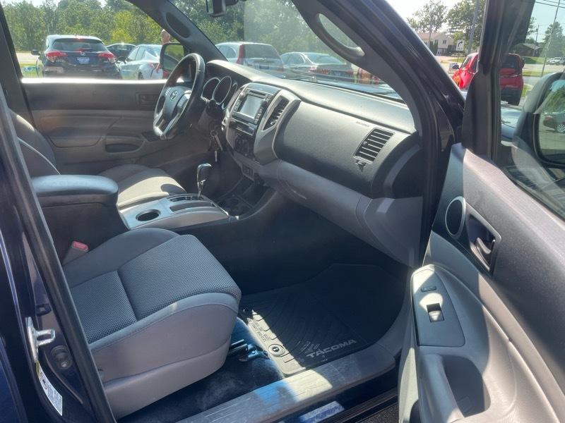 Toyota Tacoma  2013