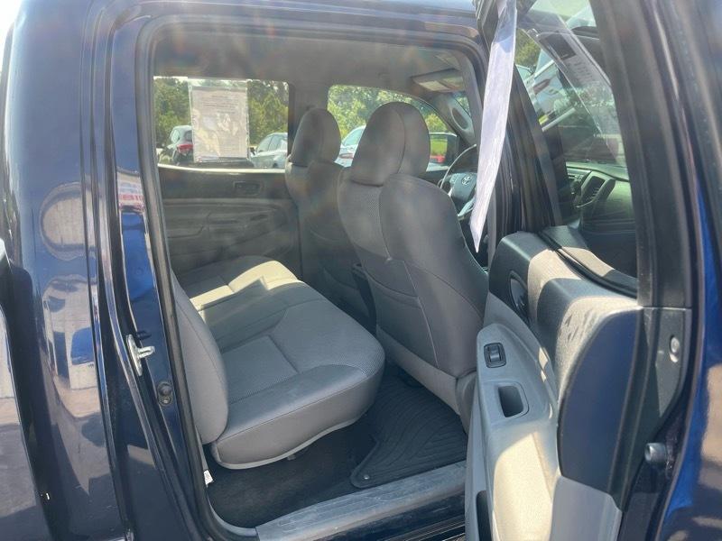 Toyota Tacoma  2013