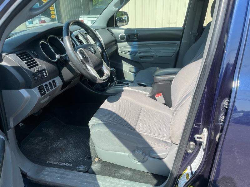 Toyota Tacoma  2013
