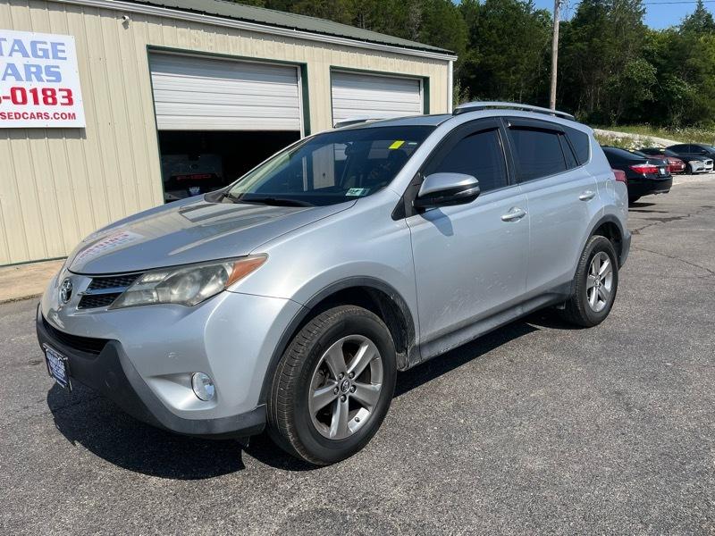 Toyota RAV4 XLE AWD 2015