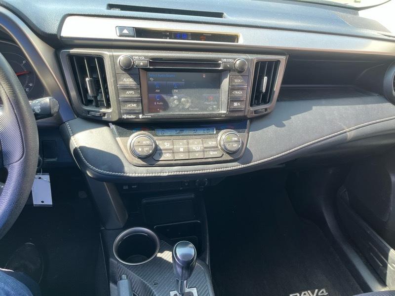 Toyota RAV4 XLE AWD 2015