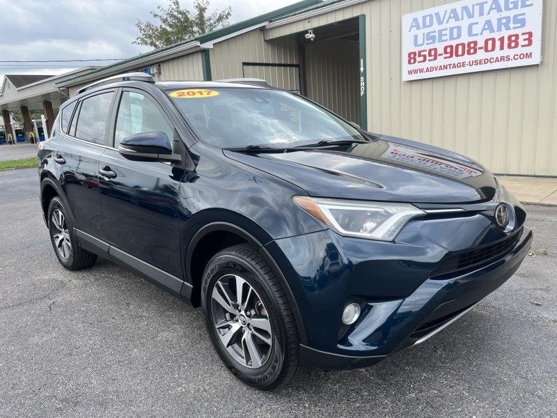 Toyota RAV4 XLE AWD 2017