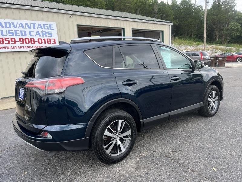 Toyota RAV4 XLE AWD 2017