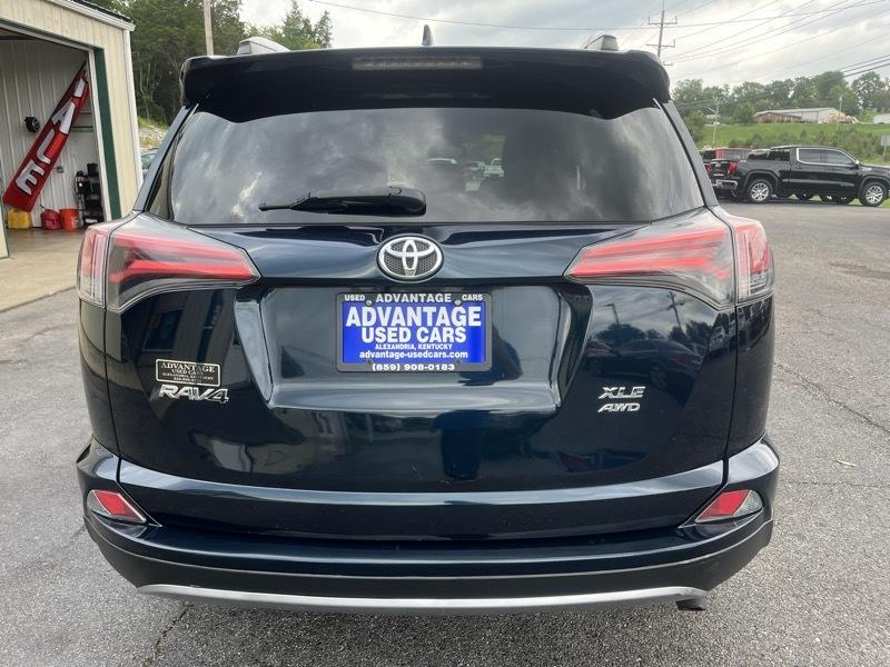 Toyota RAV4 XLE AWD 2017