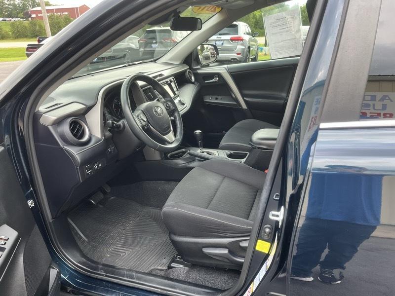 Toyota RAV4 XLE AWD 2017