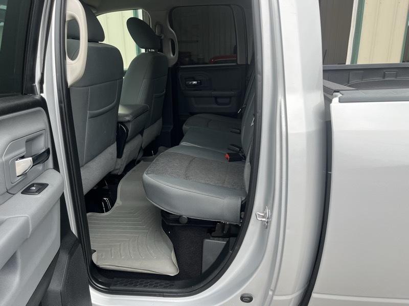 RAM 1500 SLT Quad Cab 4WD 2018