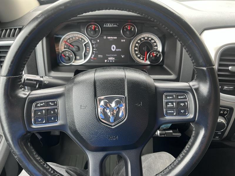 RAM 1500 SLT Quad Cab 4WD 2018