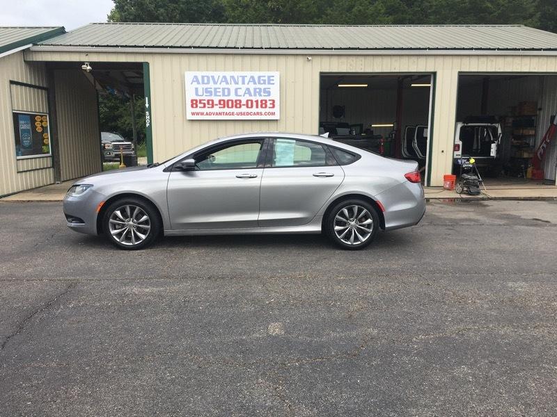 2016 Chrysler 200 S