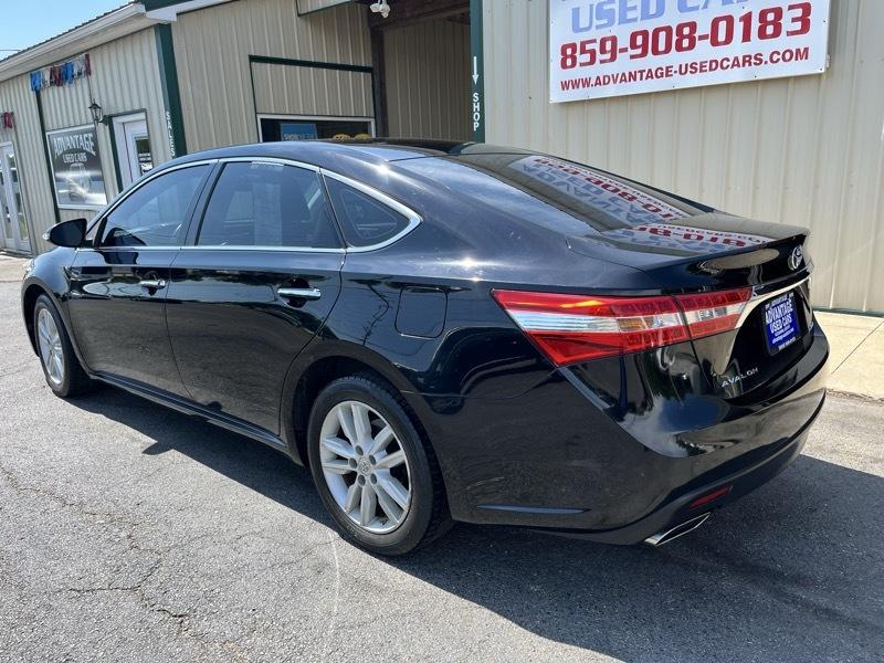 Toyota Avalon XLE Premium (Natl) 2013
