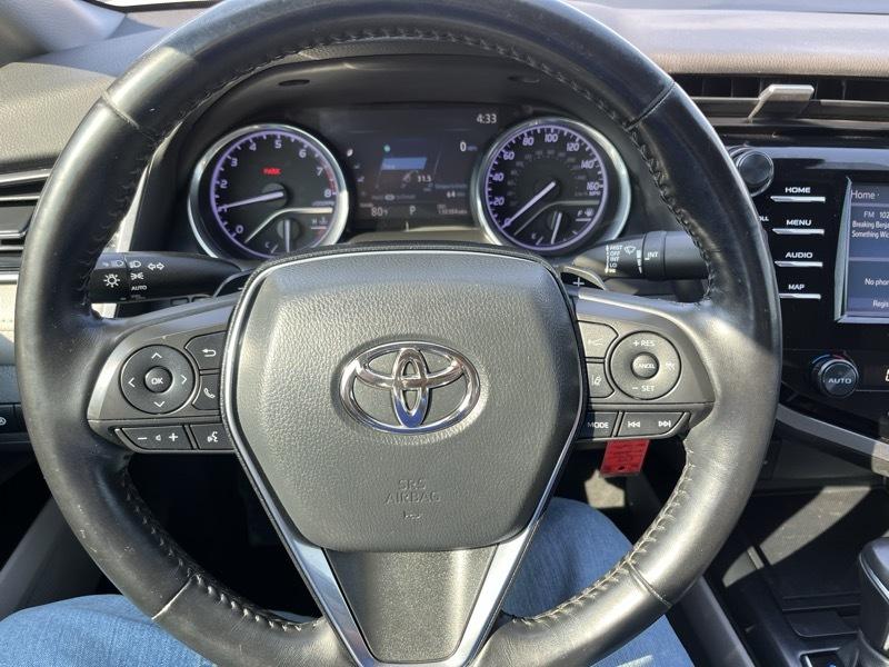Toyota Camry SE 2020