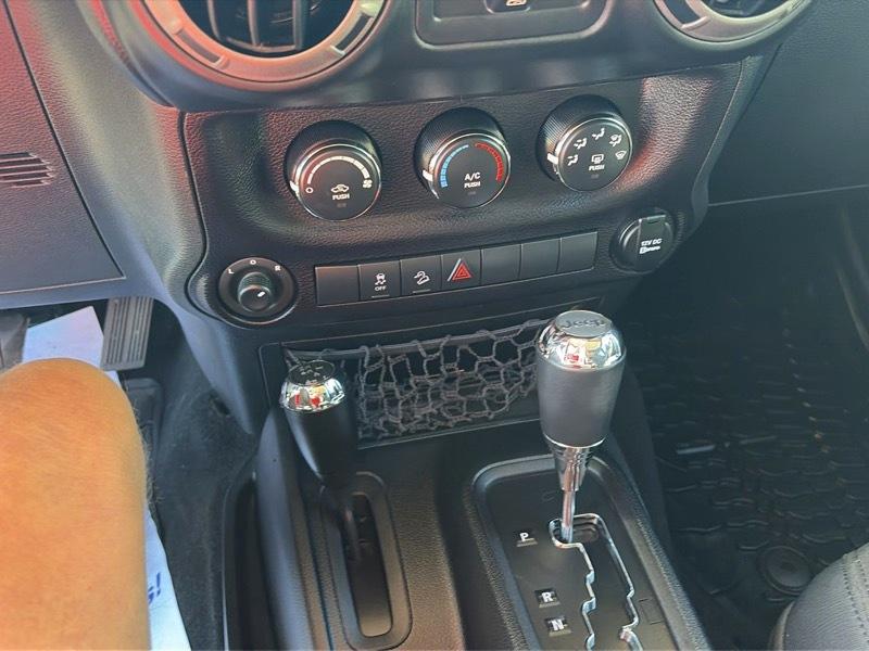 Jeep Wrangler Unlimited Sport 4WD 2015
