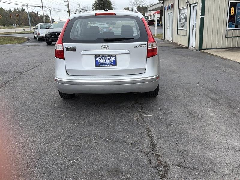Hyundai Elantra Touring SE Automatic 2011