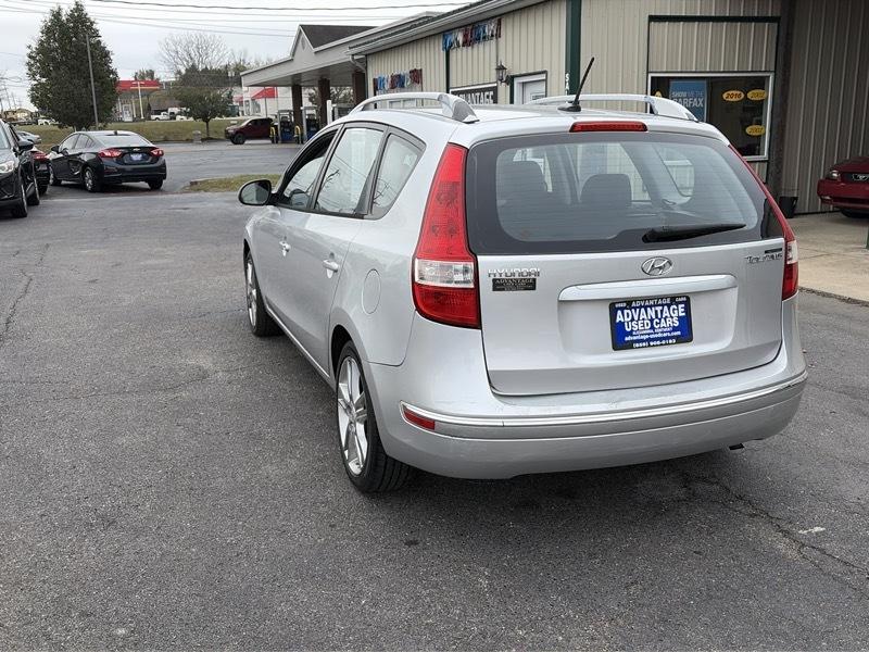 Hyundai Elantra Touring SE Automatic 2011