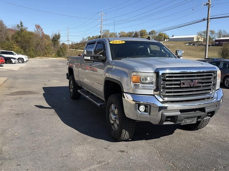 GMC Sierra 2500HD SLE Crew Cab 4WD 2015