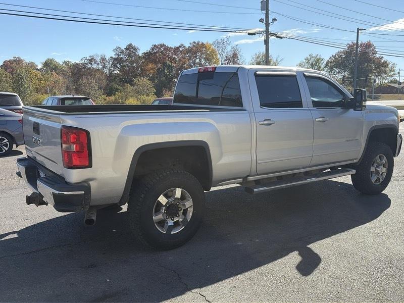 GMC Sierra 2500HD SLE Crew Cab 4WD 2015
