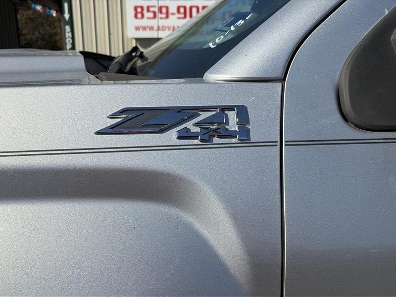 GMC Sierra 2500HD SLE Crew Cab 4WD 2015