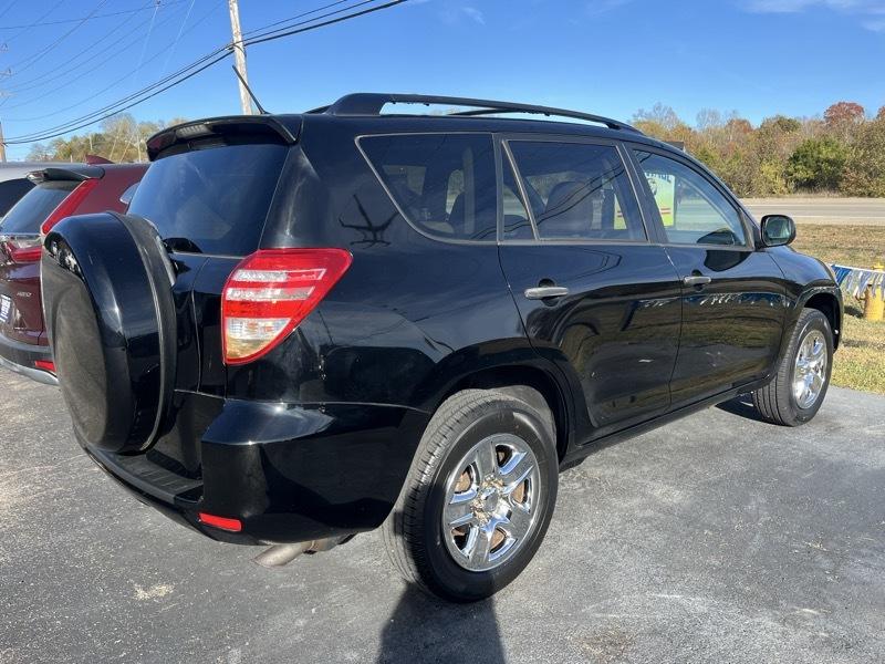 Toyota RAV4 Base I4 2WD 2011