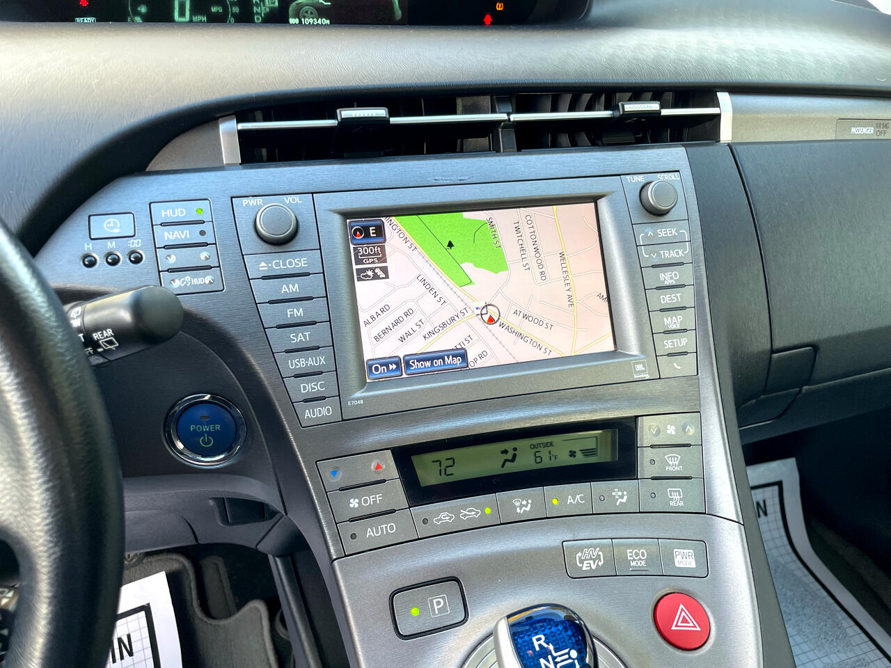 Toyota Prius Plug-In 2012 Toyota Prius Plug-In 2012