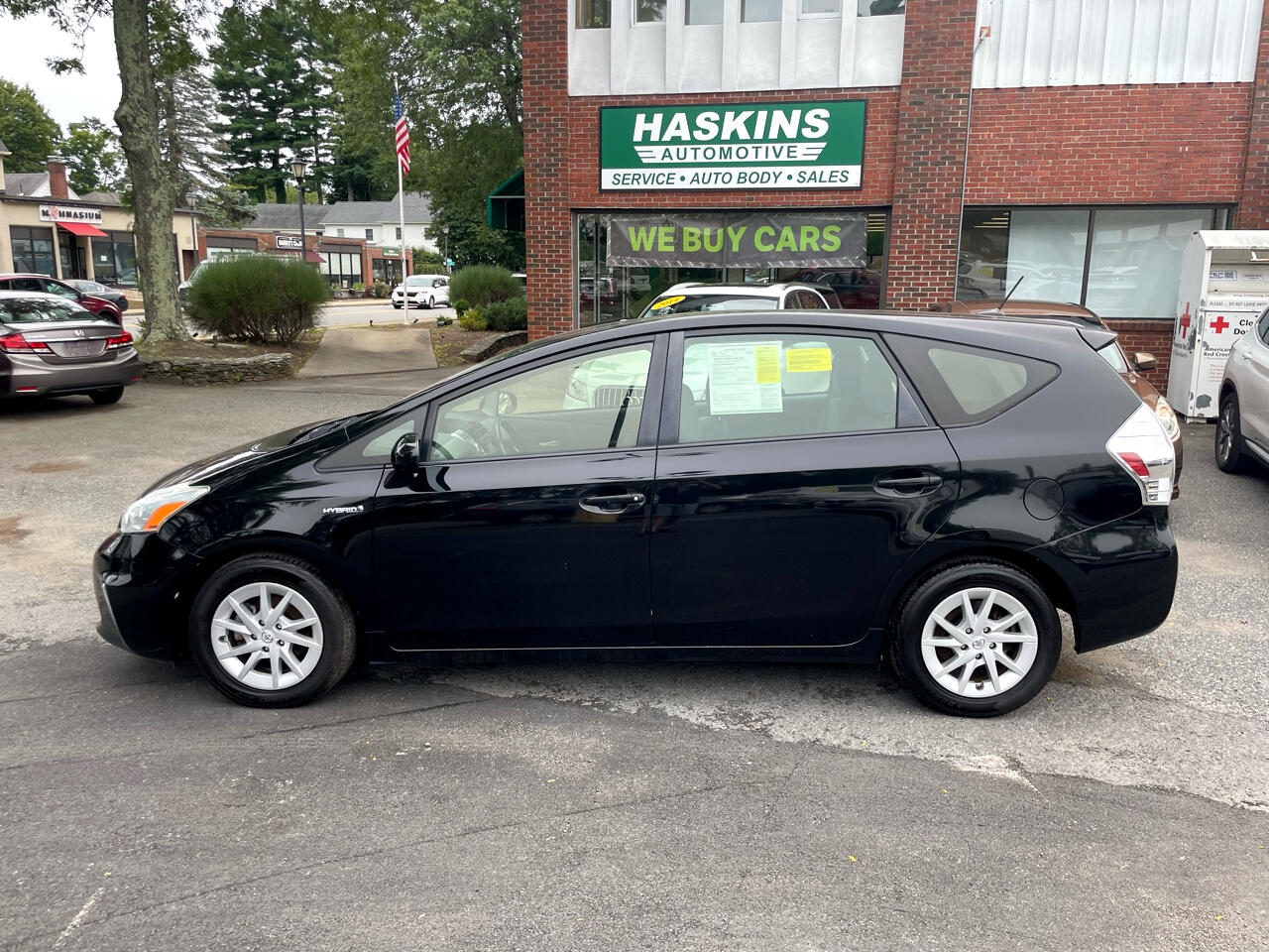 Toyota Prius V Two 2012 Toyota Prius V Two 2012