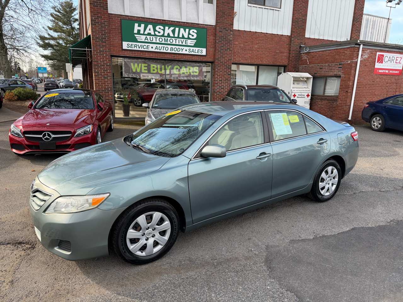 2010 Toyota Camry SE 6-Spd AT