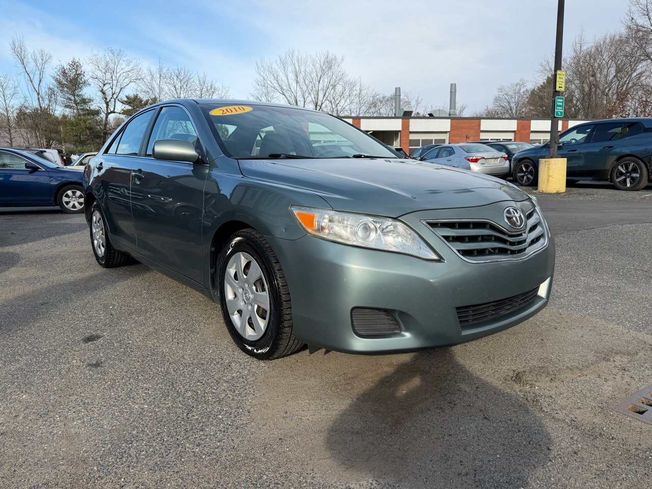 Toyota Camry SE 6-Spd AT 2010
