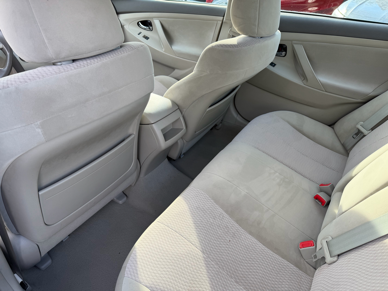 Toyota Camry SE 6-Spd AT 2010