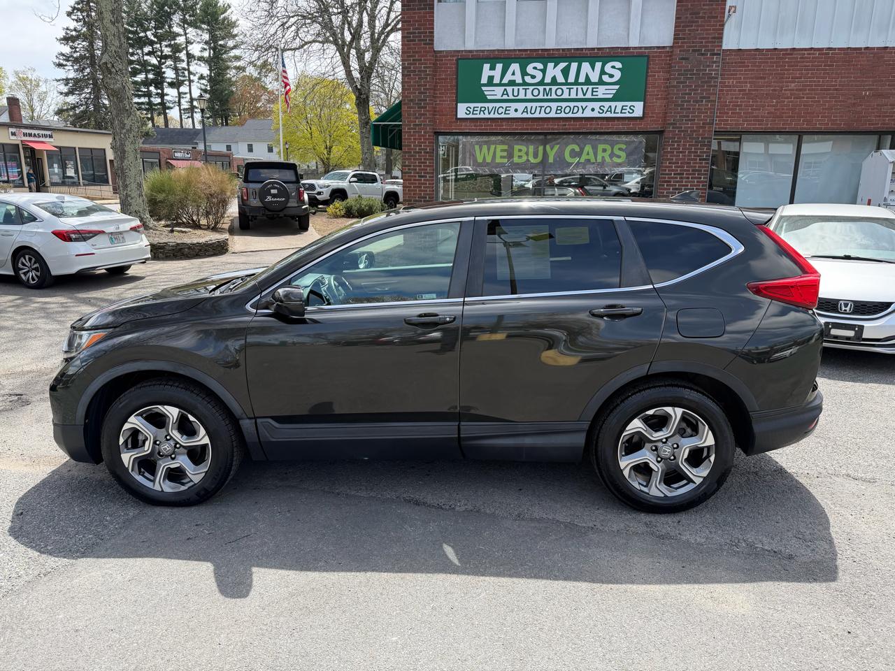 View vehicle photo 2
