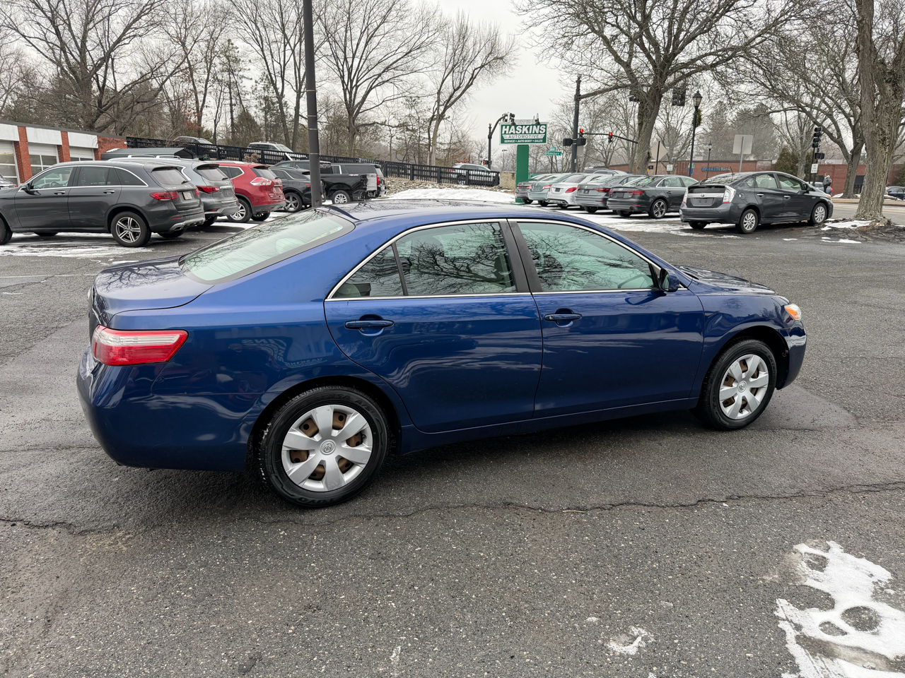 Toyota Camry LE 5-Spd AT 2009