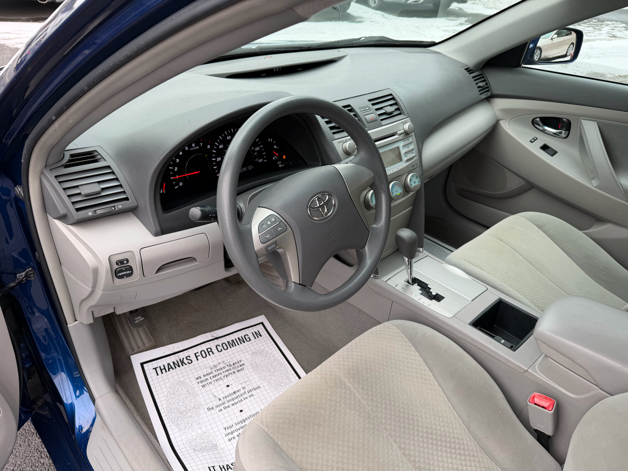 Toyota Camry LE 5-Spd AT 2009