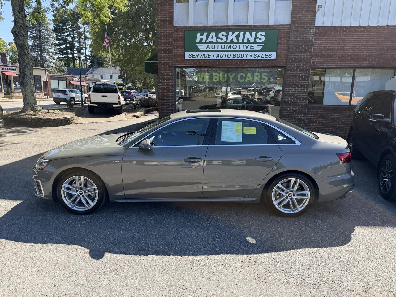 Audi A4 Premium quattro 2024