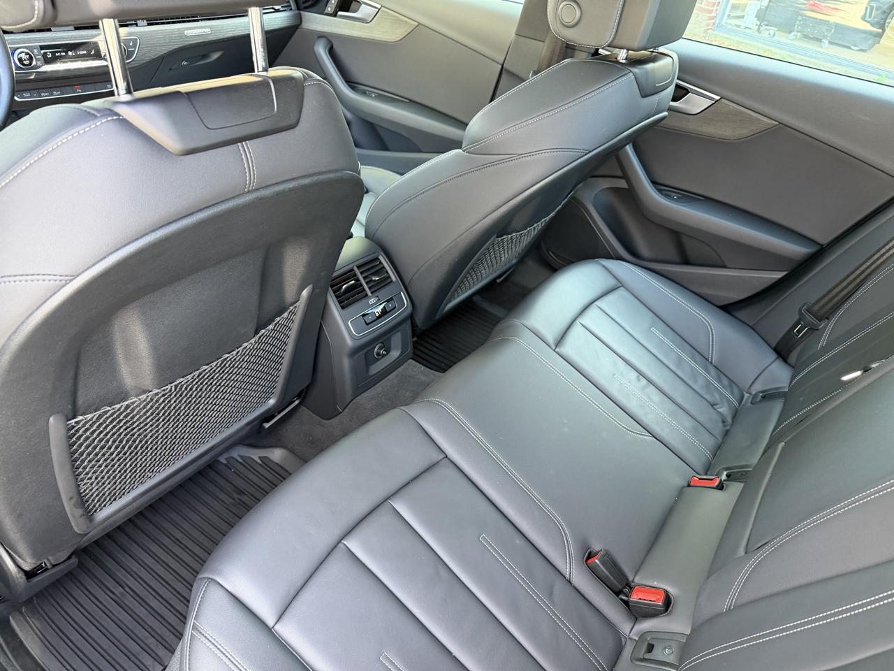 Audi A4 Premium quattro 2024