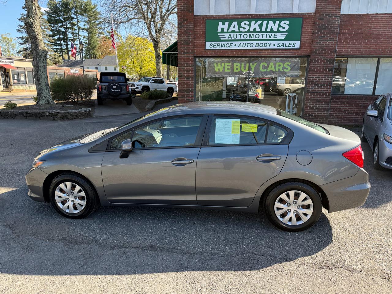Honda Civic LX Sedan 5-Speed AT 2012