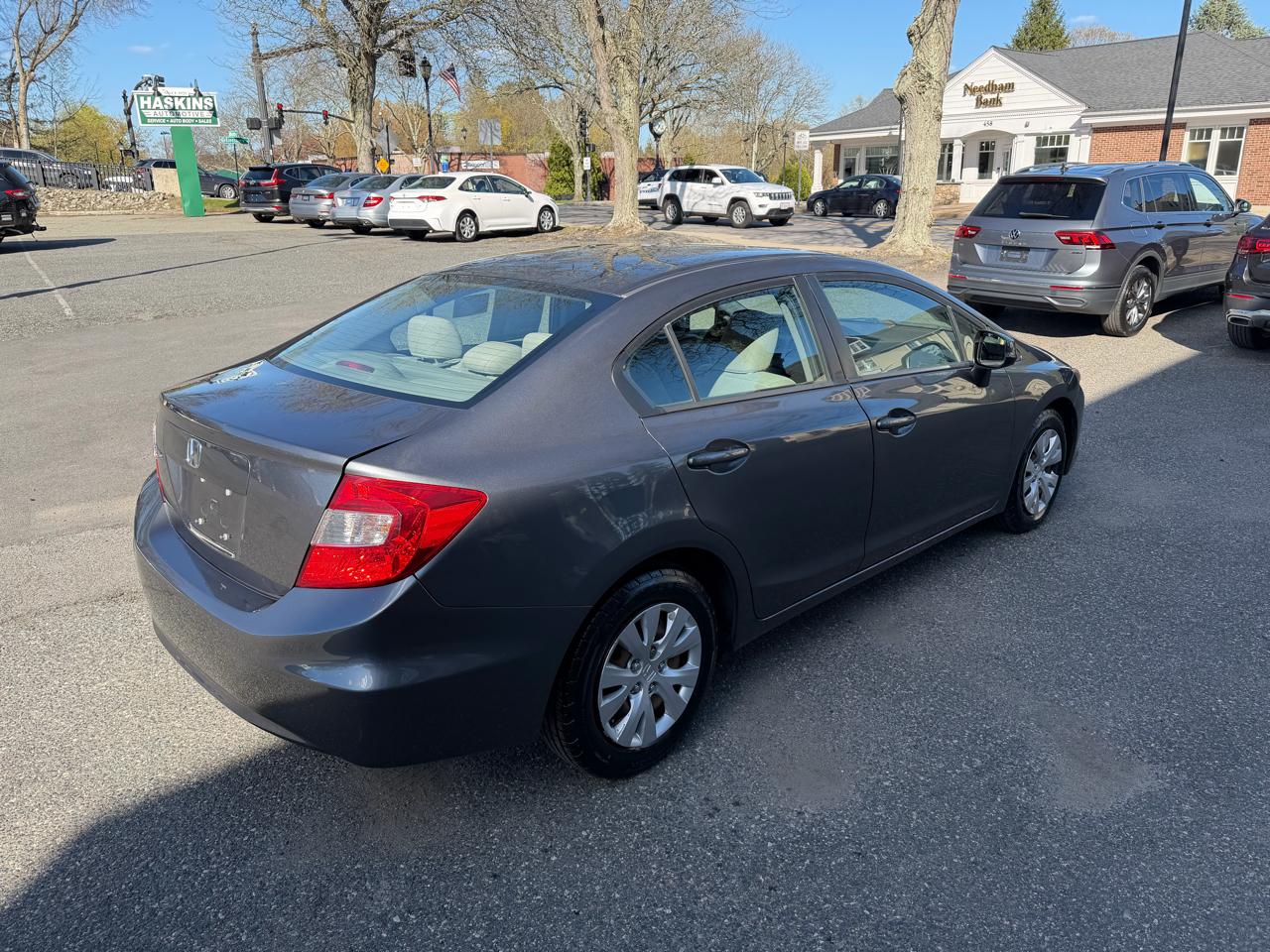 Honda Civic LX Sedan 5-Speed AT 2012
