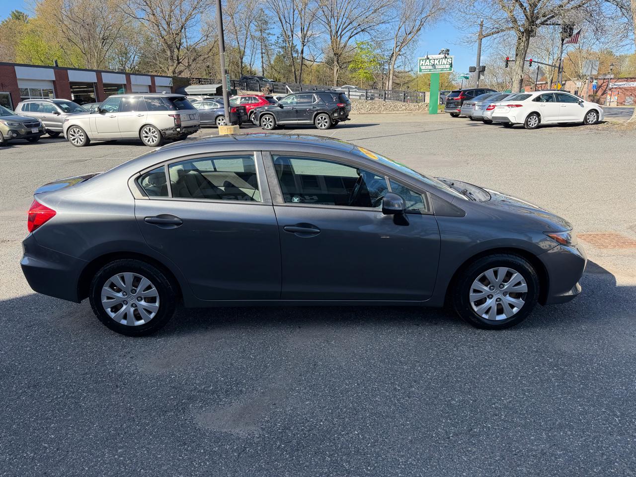 Honda Civic LX Sedan 5-Speed AT 2012