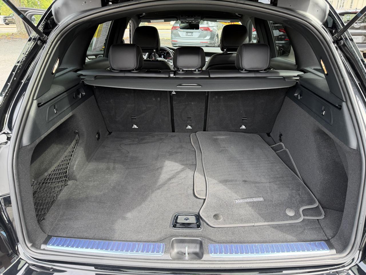2022 Mercedes-Benz GLC GLC300 - Photo 14