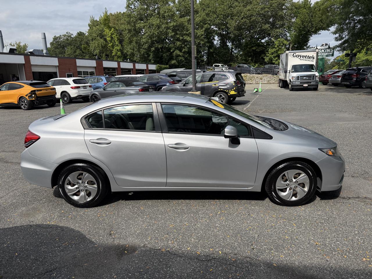 Honda Civic LX Sedan 5-Speed AT 2013