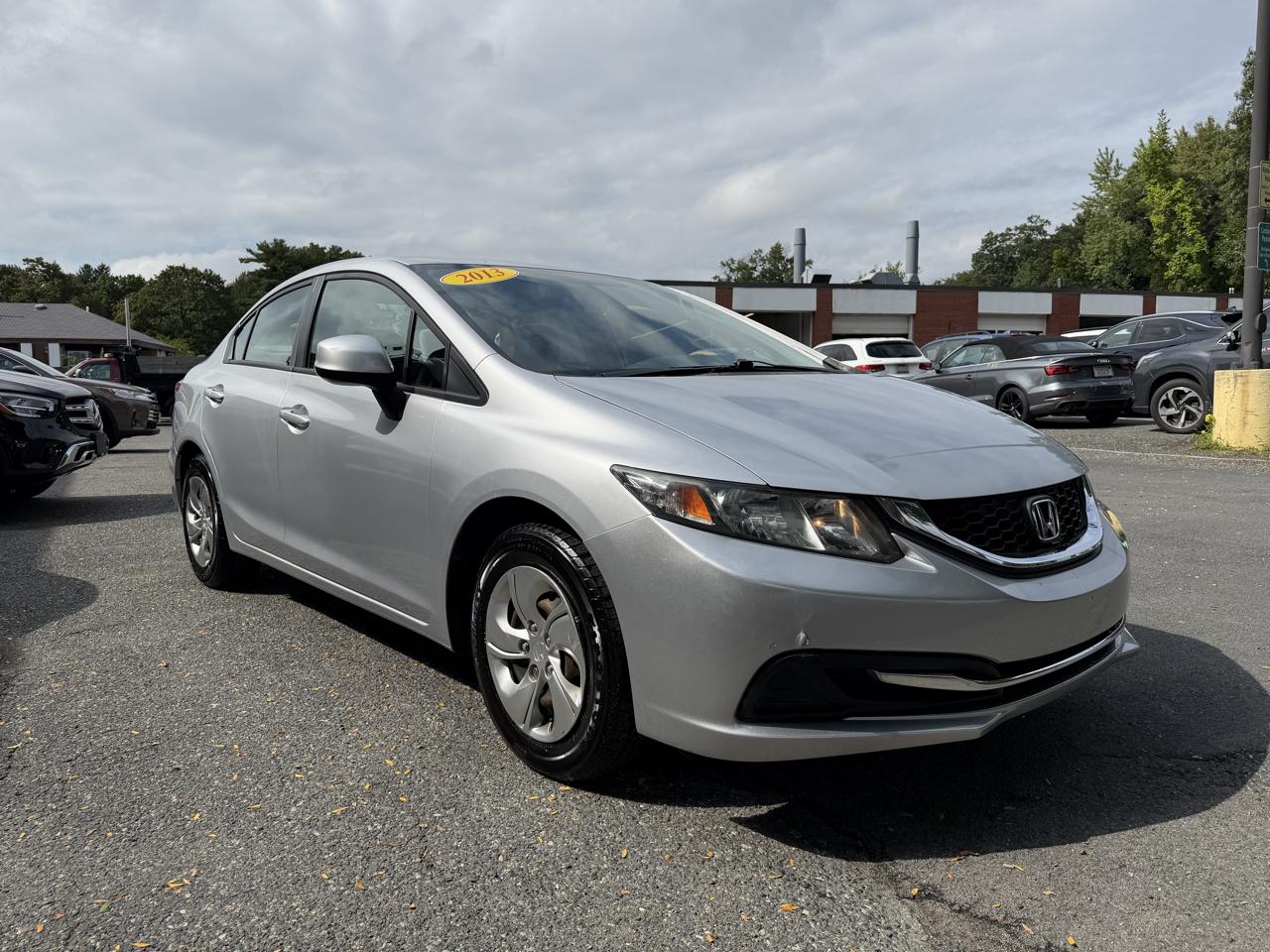 Honda Civic LX Sedan 5-Speed AT 2013