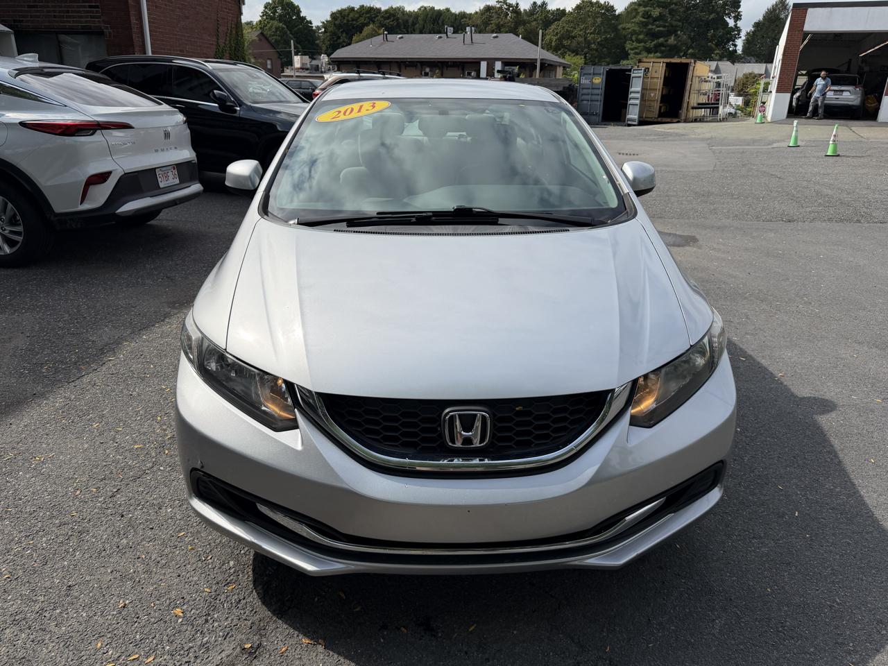 Honda Civic LX Sedan 5-Speed AT 2013