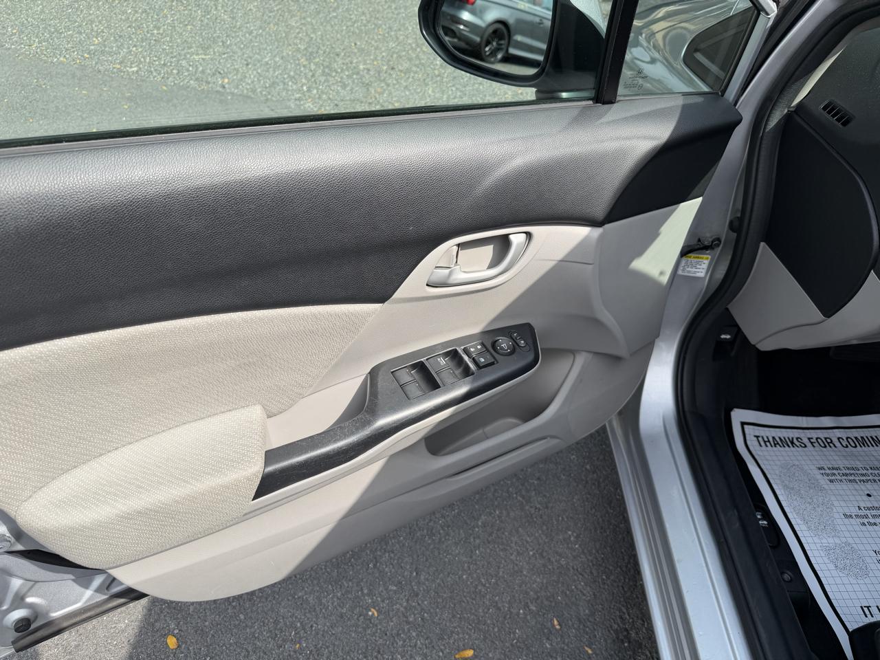 Honda Civic LX Sedan 5-Speed AT 2013