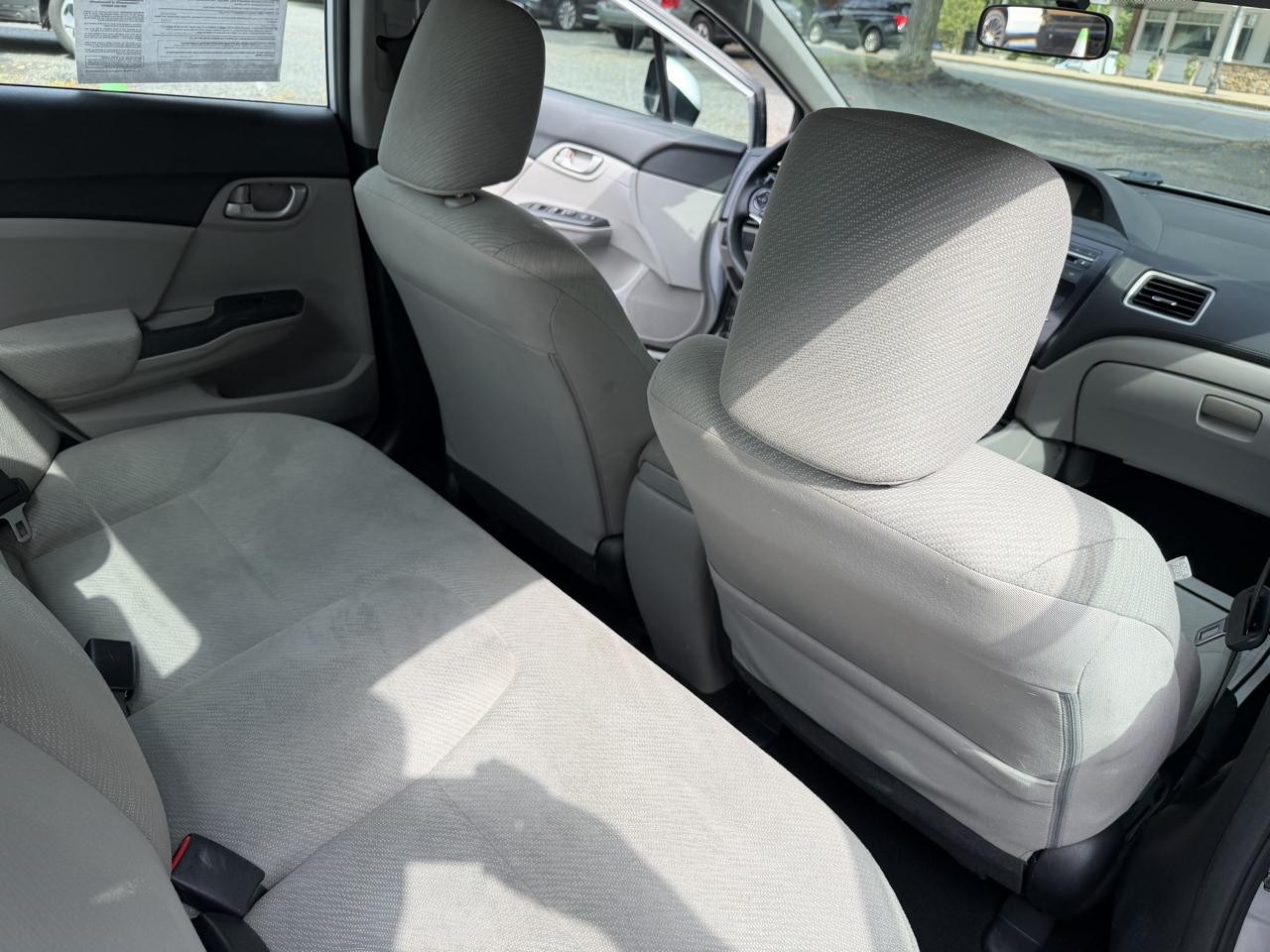Honda Civic LX Sedan 5-Speed AT 2013