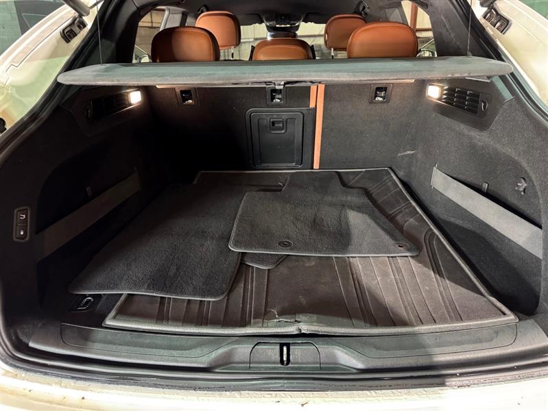 2017 Maserati Levante Base photo 19