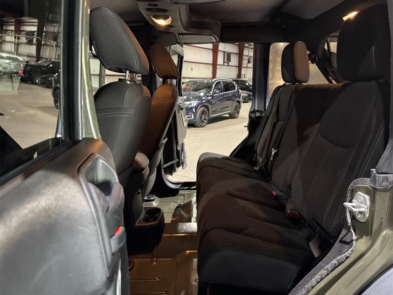 Jeep Wrangler Unlimited Rubicon 4WD 2016