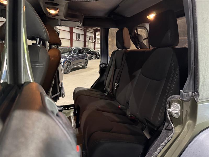 Jeep Wrangler Unlimited Rubicon 4WD 2016